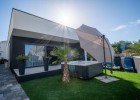 Vila na ostrove Vir