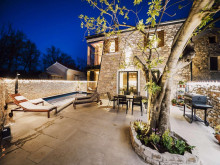 Luxusn&aacute; vila v Privlake