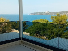 Apartm&aacute;ny v 1. rade, Žaborić