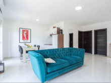 Pekný apartmán v Kaštel Kambelovac