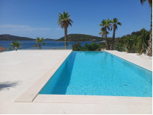 Penthouse len 50 m od pl&aacute;že &ndash; Kalebova Luka, Rogoznica