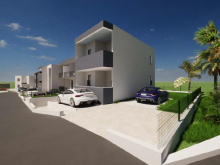 Moderný dom s 2 bytmi v Kaštel Štafilić