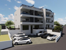 Modern&yacute; penthouse v novostavbe na ostrove Čiovo