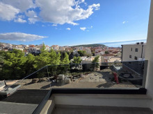Apartm&aacute;n s 2 sp&aacute;lňami na Makarskej