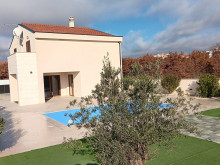 Vila s baz&eacute;nom pri Zadare