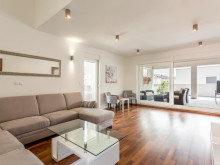 Penthouse len 150 m od mora v Podstrane