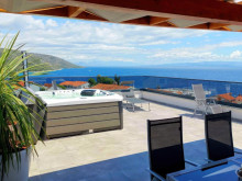 Penthouse s baz&eacute;nom a jacuzzi &ndash; Okrug Gornji