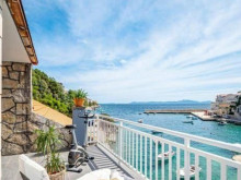 Dom s 5 apartm&aacute;nmi na Korčule